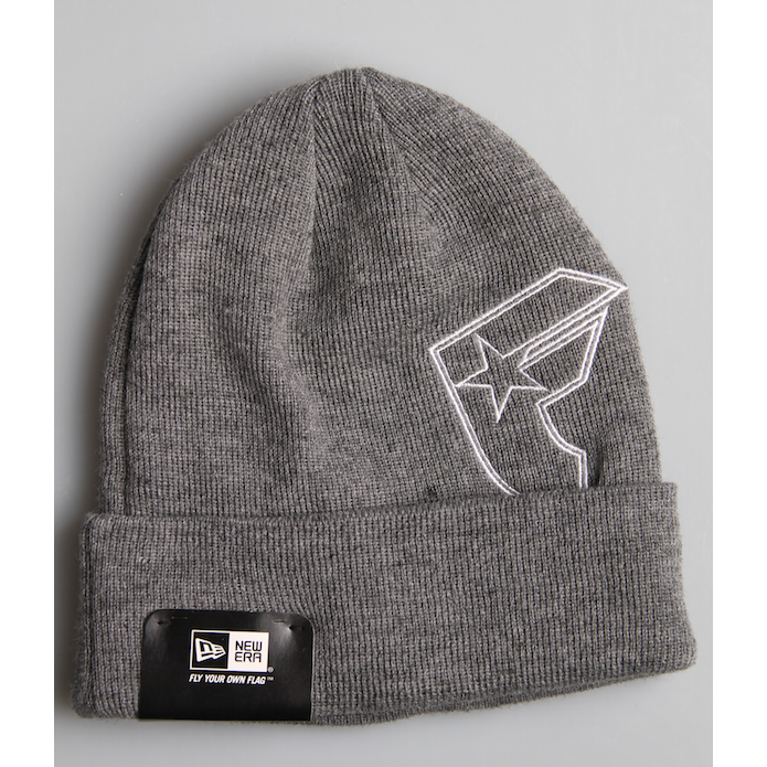 Famous crambled Beanie Grey/White