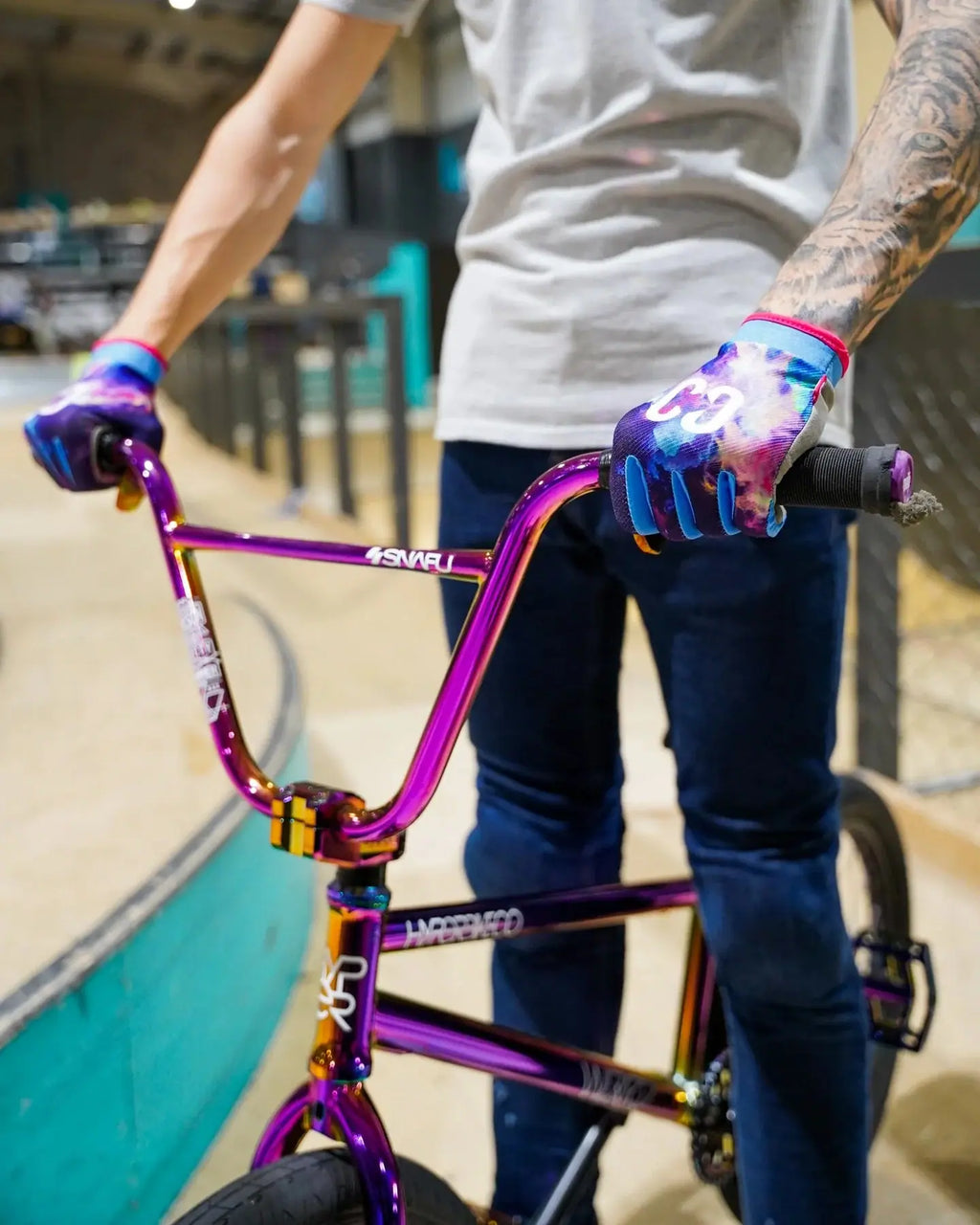 Core Protection Gloves Aero Neon Galaxy