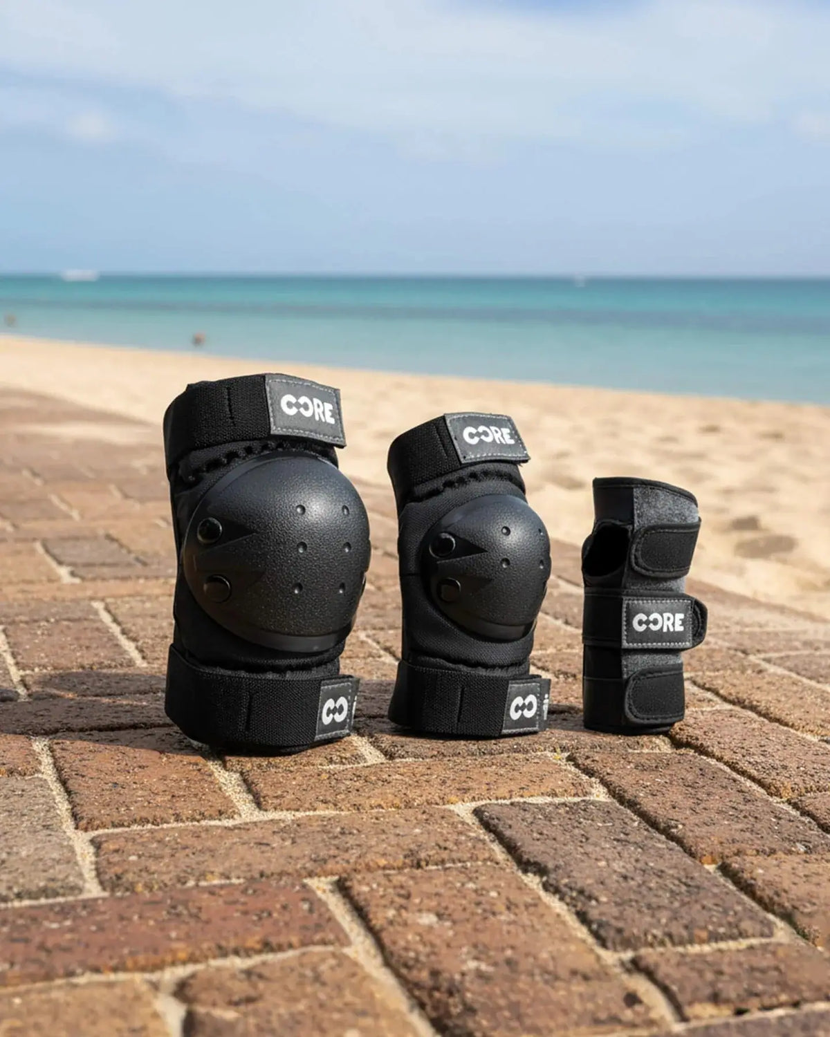 Core Junior Protektoren Set black