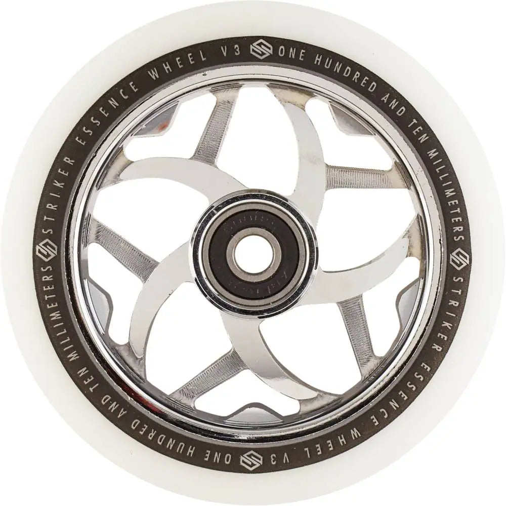 Striker Essence Wheel V3 white PU - chrome