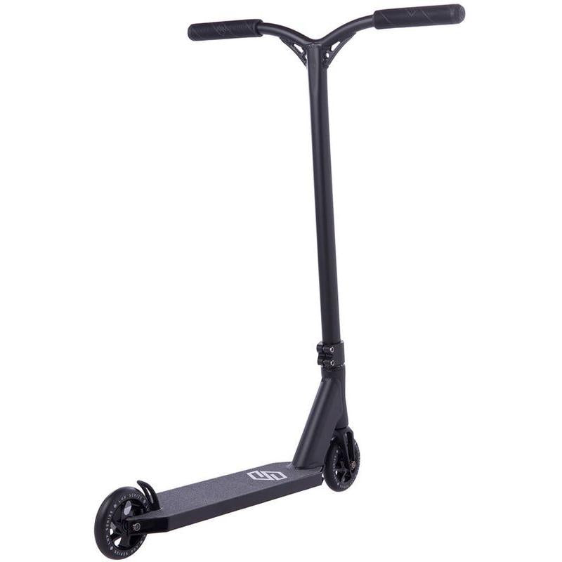 Striker Complete Scooter Lux Black